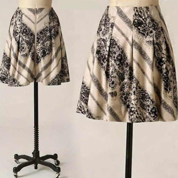 Anthropologie Dresses & Skirts - Edme & Esyllte zip up Skirt with pockets